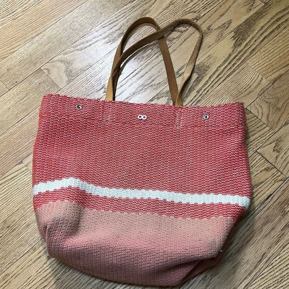 VERLOOP KNITTED TOTE BAG